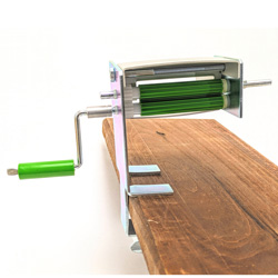 Hand Crank Pea Sheller